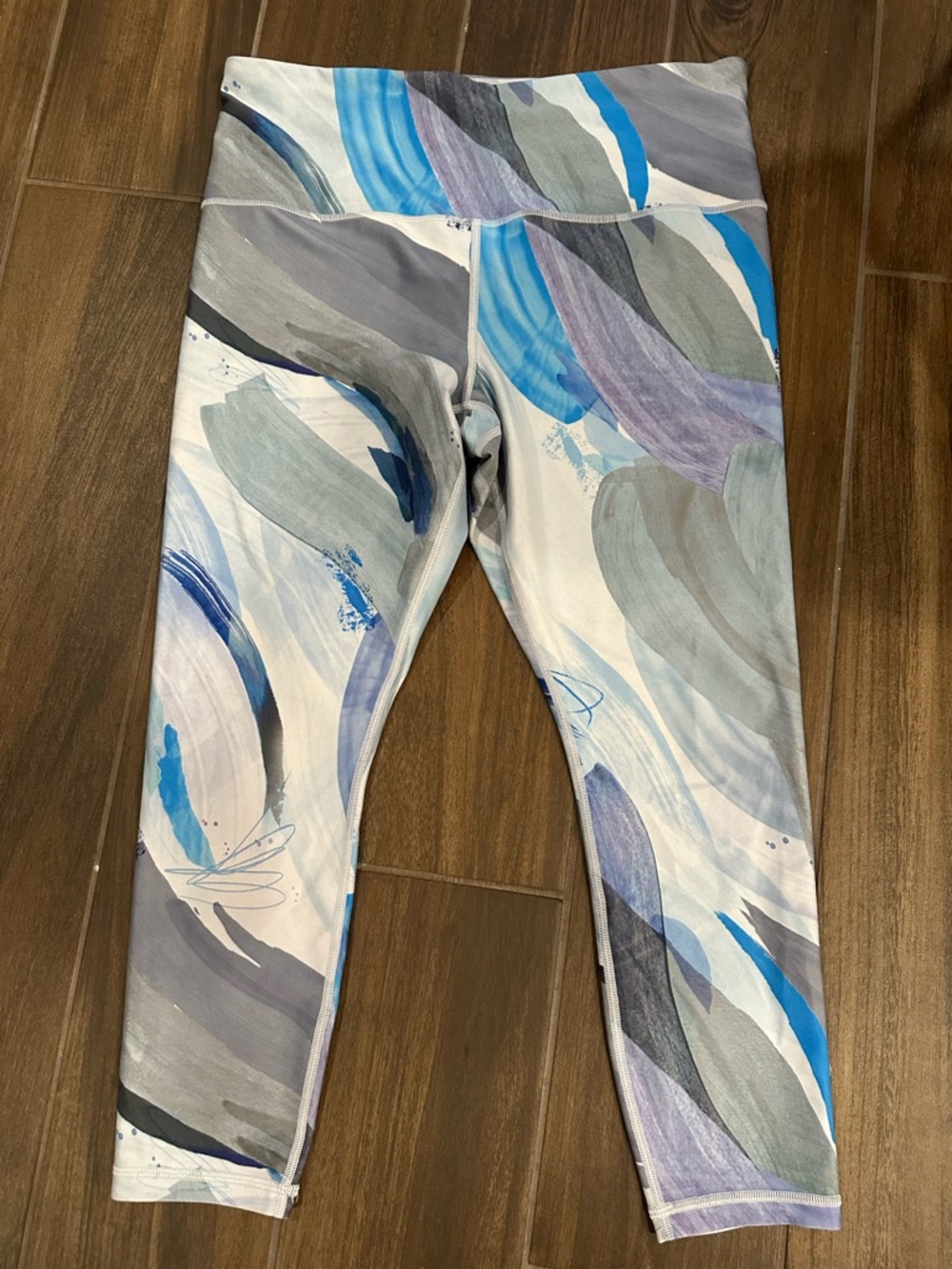 Athleta LP Elation 7/8 Printed Active Leggings in Blue & Gray